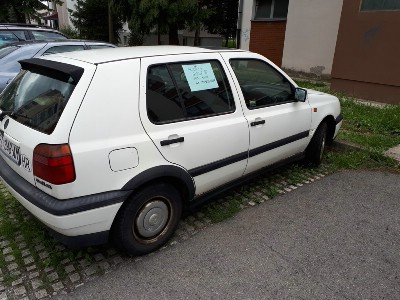 PRODAJEM GOLF III TD 1,9